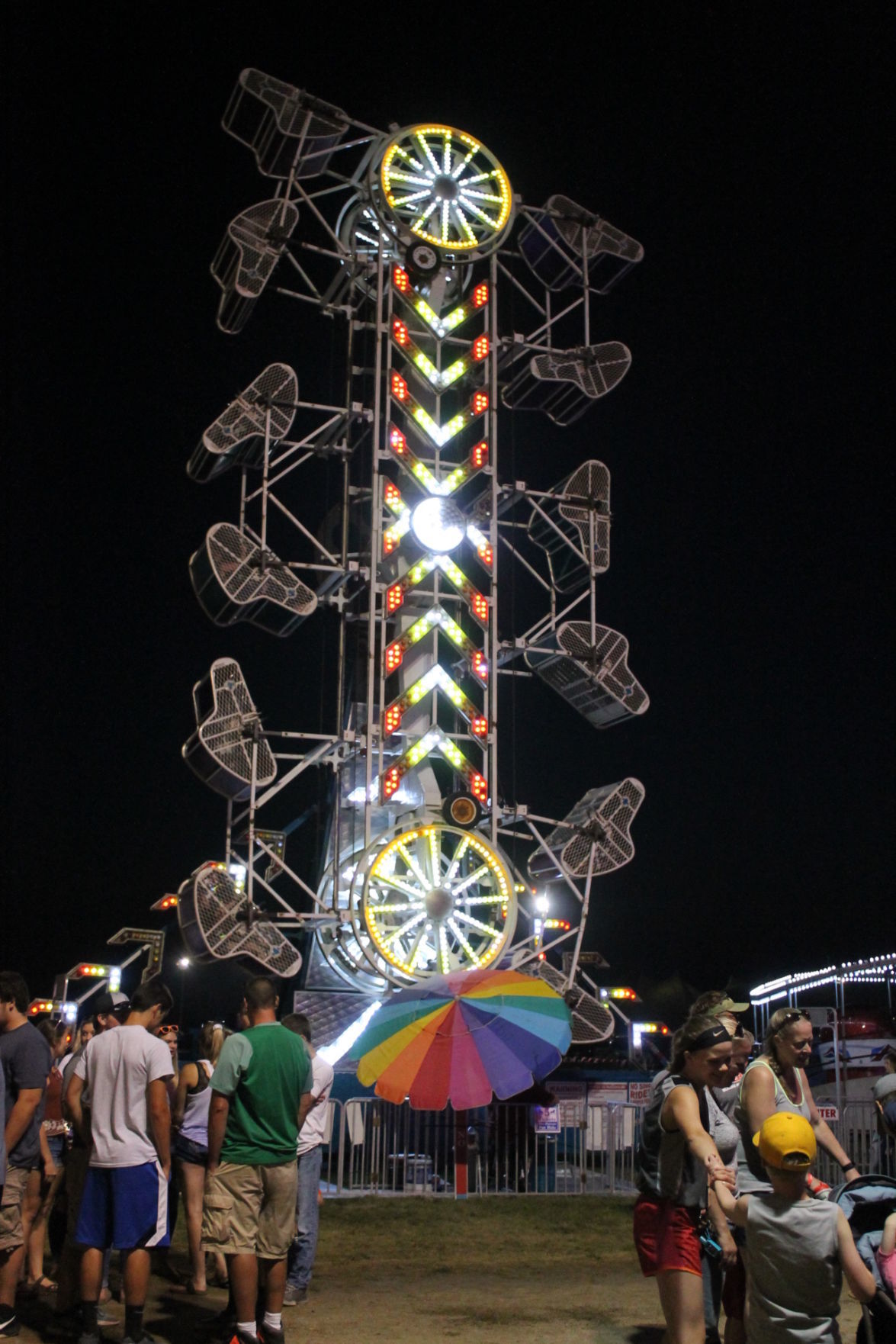 081818-ctzn-news-dod-fair44